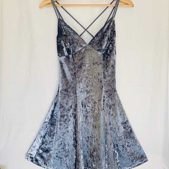 Dresses & Skirts - Blue Velvet Full Tilt Dress